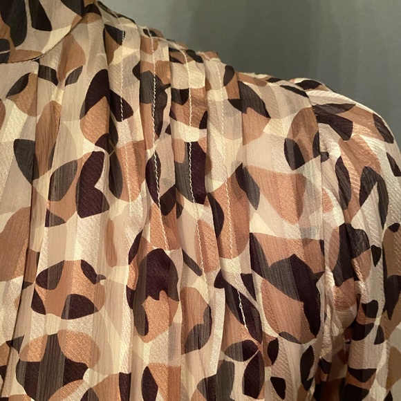 Silk Leopard print wrap blouse - Picture 5 of 6